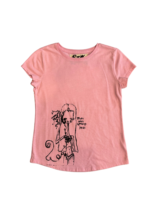 "trust the gossip" baby tee in baby pink