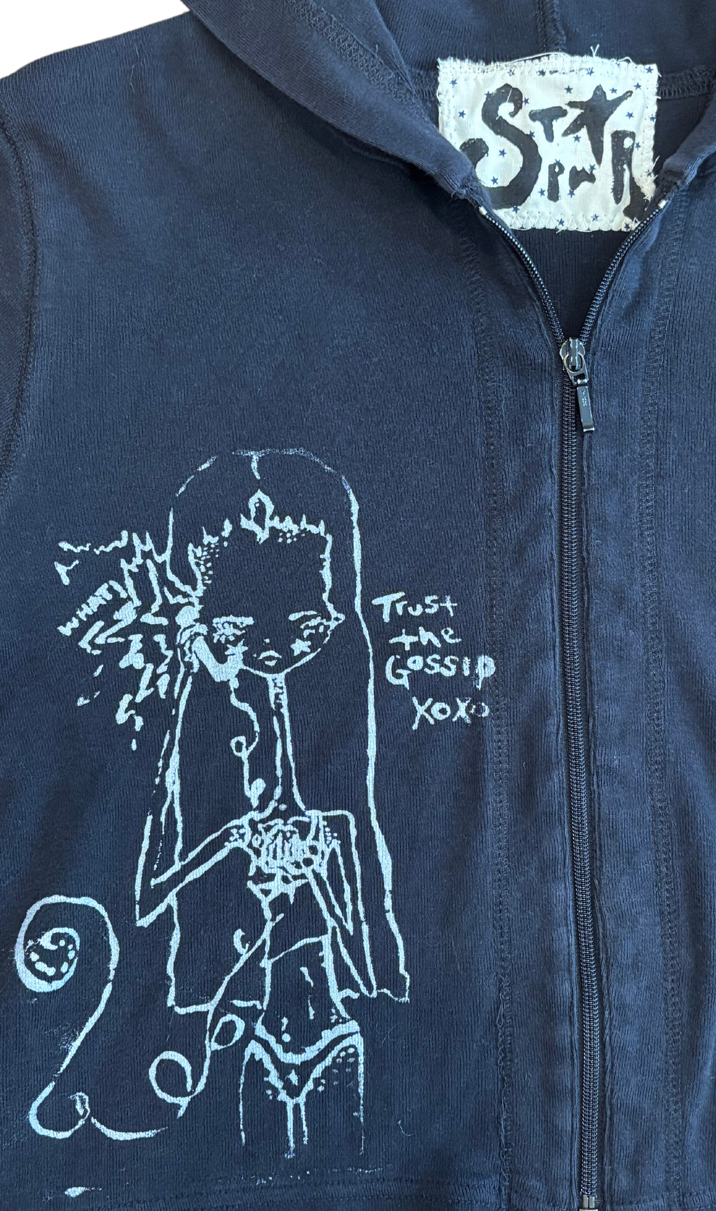 "trust the gossip" cropped zip-up